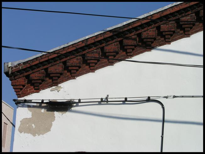 Closeup of front cornice